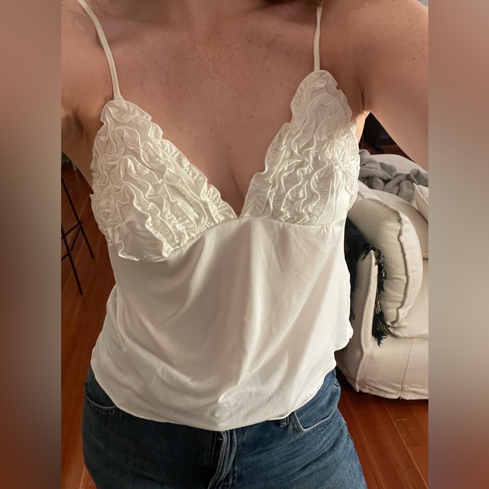Motel Cream Ruffled Tank Top - Picture 3 of 3